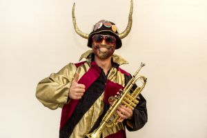 Hirschi.jpg